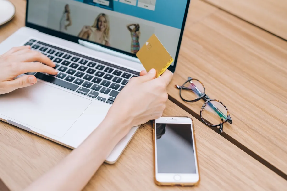 How to Write Amazon Book Descriptions That Convert: A UK Author's Guide